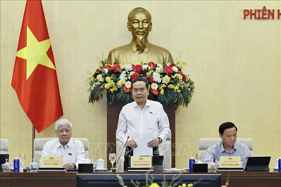 Khai mạc Phiên họp thứ 6 của Ủy ban Thường vụ Quốc hội