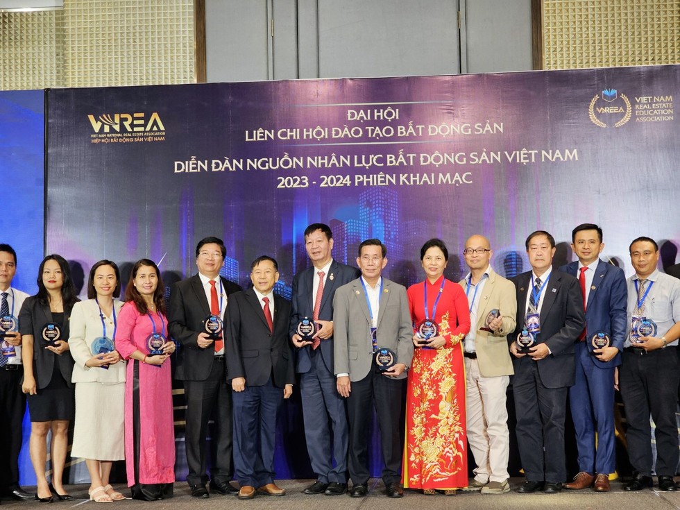 Chính thức ra mắt Liên chi hội Đào tạo Bất động sản Việt Nam (VNREEA)