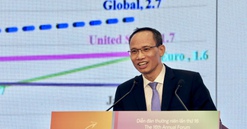 TS. Cấn Văn Lực: Năm 2024, Việt Nam cần "kích" vào đầu tư tư nhân và tiêu dùng để phục hồi kinh tế