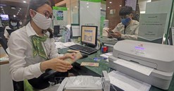 Vay trả nợ trước hạn ngân hàng khác: Khó vay dù lãi suất rất hấp dẫn