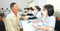 Thừa Thiên Huế: Khám, tầm soát phổi miễn phí cho người dân