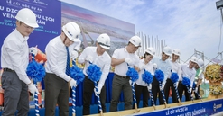 Thi công thần tốc, hai tòa tháp The Panoma ven sông Hàn, Đà Nẵng chính thức cất nóc