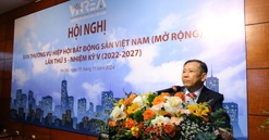 Chủ tịch VNREA: Nỗ lực "khơi thông" các điểm nghẽn, phục hồi bền vững thị trường bất động sản