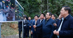 Thủ tướng yêu cầu trình Quốc hội dự án đường sắt Lào Cai - Hà Nội - Hải Phòng trong tháng 2