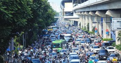 Vài ngày tới, con đường 'giải vây' ách tắc cho nút giao Láng - Ngã Tư Sở sẽ hoàn thành mở rộng