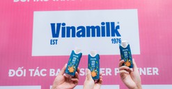 Vinamilk tài trợ “132 kg đạm*” cho 11.000 runner VnExpress Marathon Hà Nội