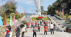 Khách du lịch đến Cao Bằng dịp Tết Nguyên đán tăng 37,7%