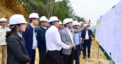 Tuyên Quang: Các đồng chí lãnh đạo tỉnh kiểm tra tiến độ thi công đường cao tốc Tuyên Quang - Hà Giang