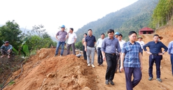 Bắc Kạn: Tập trung nhân lực và thiết bị, tăng ca tăng kíp, sớm hoàn thành các tuyến đường trọng điểm