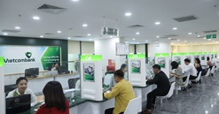 Quý I/2024: Vietcombank tiếp tục giảm lợi nhuận, nợ xấu tăng lên 1,22%