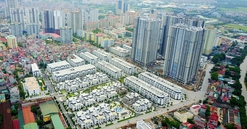 Khó khăn về dòng tiền vẫn đeo bám thị trường bất động sản