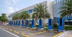 Hà Tĩnh tạo thuận lợi để V-Green phát triển trạm sạc