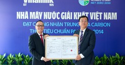 Vinamilk có thêm 1 nhà máy đạt chứng nhận trung hoa carbon, đẩy manh "xanh hóa" sản xuất