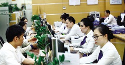 Ngân hàng đua tăng lãi suất huy động: Người gửi tiền vẫn thờ ơ