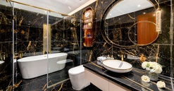 Golden Crown Hai Phong: Wellness tech trong không gian phòng tắm bạc tỷ