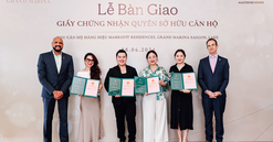 Masterise Homes bàn giao sổ hồng các căn hộ Hàng hiệu Marriott đầu tiên tại Việt Nam