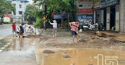 Khẩn trương xử lý môi trường sau bão lũ