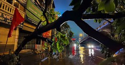 Bão số 3: Khuyến cáo người dân không nên chủ quan nghĩ bão đã đi qua