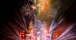 “Vũ trụ Vin” hóa “thánh địa countdown”, đón gần 1 triệu người trong đại tiệc chào năm mới 2025