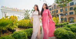 Long An: Người dân trẩy hội tại phố châu Âu bừng sắc xuân