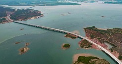 Siêu cầu vượt biển trên cao tốc dài nhất Việt Nam: ‘Ngôi vương’ của 32 cầu, tốc độ thi công gấp 3 lần các cây cầu trên cả nước