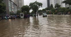 Lãnh đạo TP. Hà Nội lý giải nguyên nhân Thủ đô thường xuyên ngập úng
