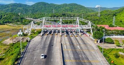 Đèo Cả miễn phí toàn bộ xe chở hàng cứu trợ bão lũ qua 21 trạm