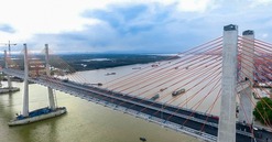 Cầu gần 7.300 tỷ trên tuyến cao tốc đắt đỏ bậc nhất Việt Nam: Lọt top thế giới, do doanh nghiệp Việt tên tuổi xây dựng