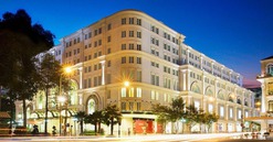 Tòa nhà có liên quan đến bà Trương Mỹ Lan: Sở hữu ‘nhà hát dưới lòng đất’ hiện đại nhất Việt Nam, mở lối đi thẳng vào TTTM