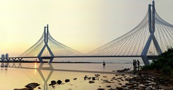 Cử tri Hà Nội đề xuất tăng giá bồi thường khi làm dự án cầu Tứ Liên