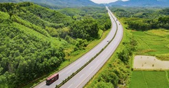 Phú Thọ muốn làm cao tốc 16.000 tỷ chạy xuyên tỉnh, nối thông Hà Nội với Tây Bắc