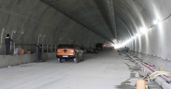 Sắp thông xe hầm xuyên núi kết nối 2 tỉnh hẹp ngang của Việt Nam