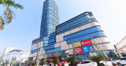 Không khí lễ hội bùng nổ ngày khai trương TTTM Vincom thứ 90 - Vincom Plaza Vinh