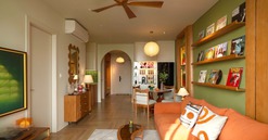 Tổ ấm 77m2 đậm tính nghệ sĩ: Căn hộ nhỏ mang hơi thở Địa Trung Hải và mid-century