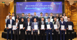 18 đại lý chiến lược ký kết phân phối dự án Eurowindow Light City