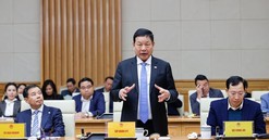 Chủ tịch Tập đoàn FPT: Phải khẩn trương "bình dân AI vụ"