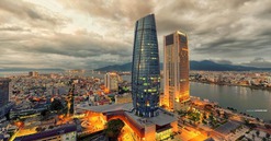Tòa nhà chọc trời từng cao nhất miền Trung Việt Nam: Tựa ngọn hải đăng dẫn đường, là công trình hành chính quy mô bậc nhất cả nước