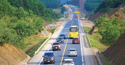 Dự kiến gần 1.200km đường bộ cao tốc sẽ hoàn thành trong năm 2025