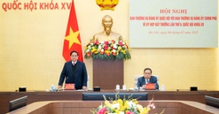 Thủ tướng: Để đạt được mục tiêu tăng trưởng 8% trở lên, cần dành công sức cho đột phá thể chế