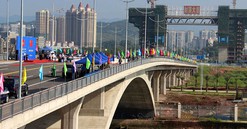 Cầu khẩu độ vòm lớn nhất Việt Nam: Là cửa khẩu đường bộ quan trọng bậc nhất đưa lương thực ASEAN vào Trung Quốc