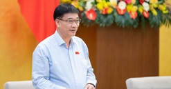 Quốc hội đề nghị làm rõ chính sách vượt trội, riêng có của Việt Nam khi vận hành Trung tâm tài chính quốc tế