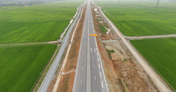 Nghệ An đề xuất phương án đầu tư đường bộ cao tốc nối Lào