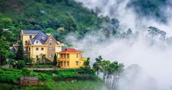 Chỉ 3 tháng nữa, ‘thị trấn du lịch hàng đầu thế giới’ của Việt Nam sẽ không còn tồn tại trên bản đồ hành chính