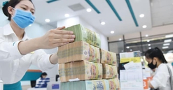 Áp lực lãi suất cao đè nặng lên người mua nhà