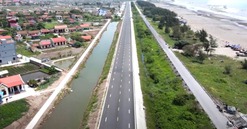 Chỉ 3 tháng nữa, tuyến đường đi qua 5 huyện của tỉnh Nam Định ra đến biển Đông sẽ hoàn thành