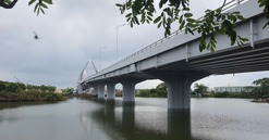 Ít ngày nữa, cây cầu dây văng nghìn tỷ mang hình búp sen, sở hữu tên cổ của TP. Nam Định sẽ khánh thành