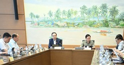 Chủ tịch Quốc hội: Tránh cơ chế "xin - cho" trong chỉ định thầu nhà ở xã hội