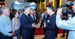 Tân Á Đại Thành vinh dự góp mặt tại hội nghị toàn quốc về phát triển kinh tế tư nhân