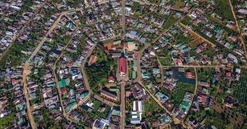 Ngắm nhìn ngôi làng 70 tuổi lấy tên Thủ đô có quy hoạch đặc biệt từ ý tưởng của một cha xứ