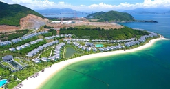 Hòn đảo sắp đấu giá 2 khu phức hợp gần 200ha: Nằm trên vịnh biển đẹp bậc nhất cả nước, sở hữu tuyến cáp treo vượt biển đầu tiên của Việt Nam